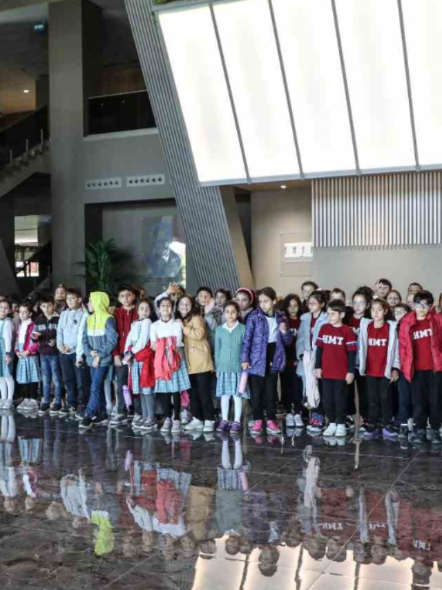 Gaziantep Şehitkamil Tiyatro Şenliği Devam Ediyor