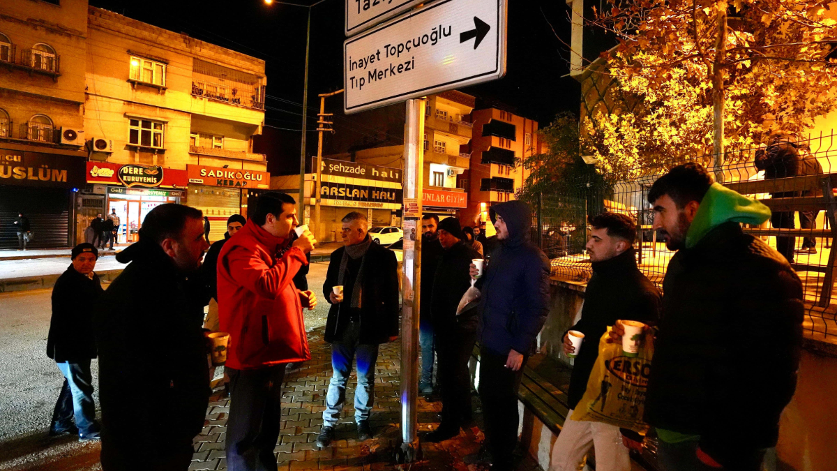 Gaziantep Şehitkamil Belediye Başkanı Yılmaz dan Çorba İkramı