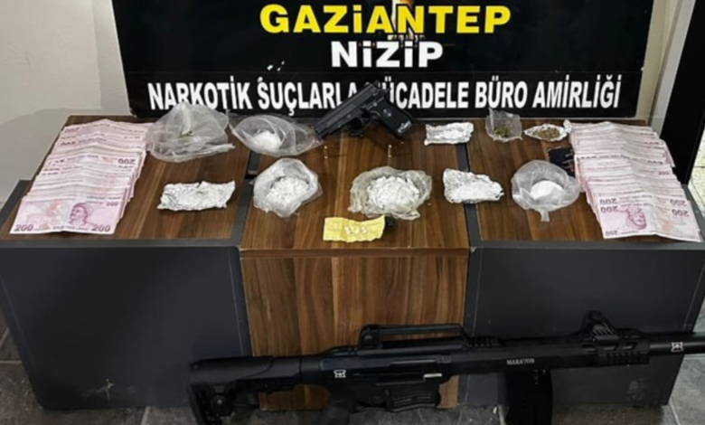 Gaziantep Nizip te Zehir Tacirleri Yakalandı 3 Tutuklama