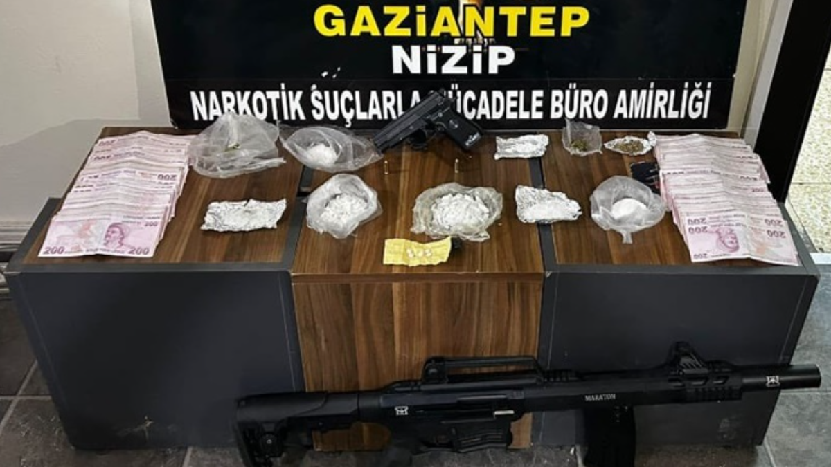 Gaziantep Nizip te Zehir Tacirleri Yakalandı 3 Tutuklama