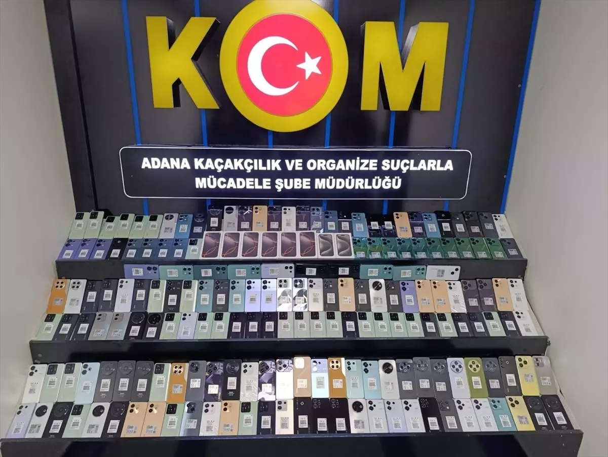 Adana'da 188 Kaçak Cep Telefonu Ele Geçirildi