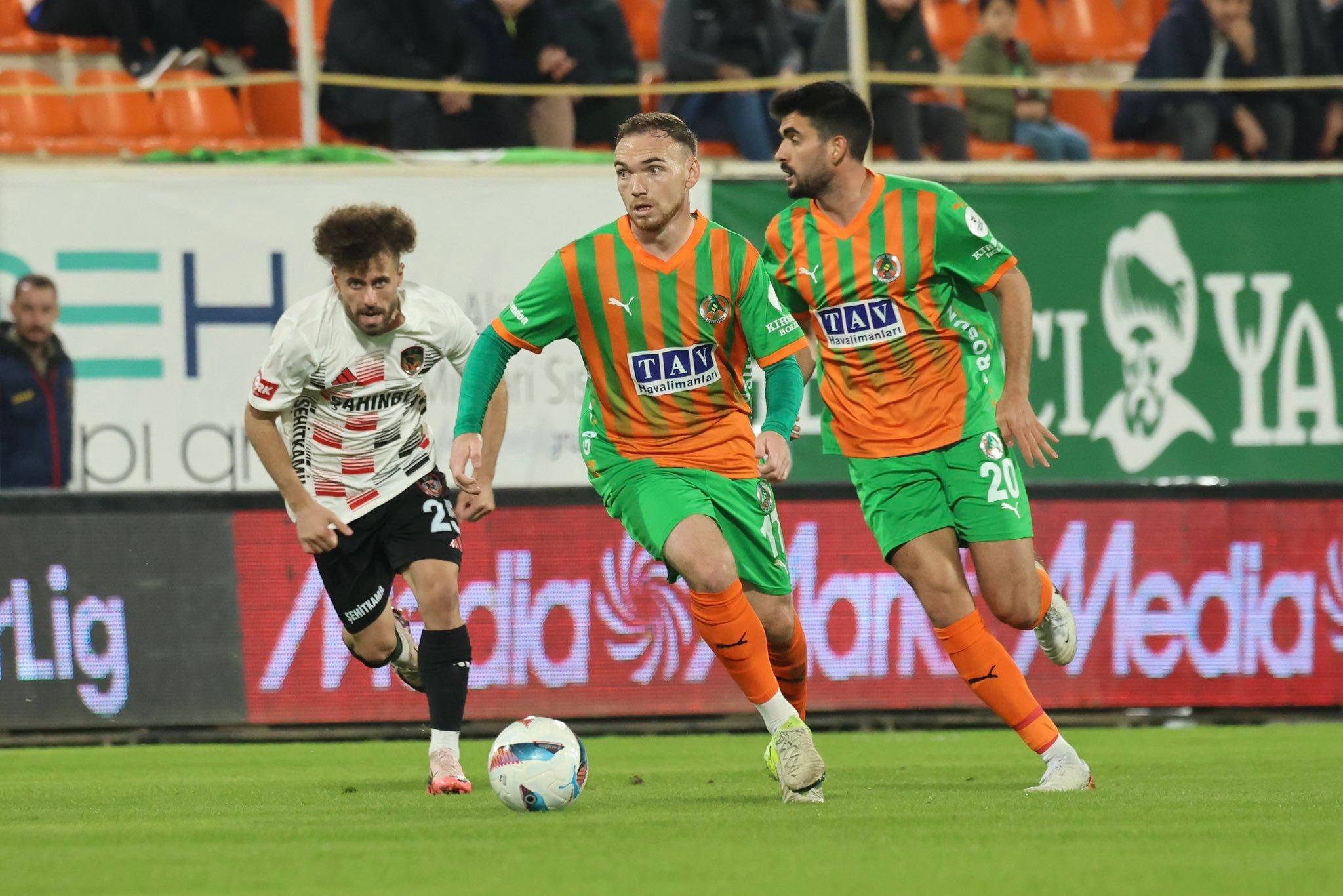 Alanyaspor, Gaziantep'i 3-0 Mağlup Etti