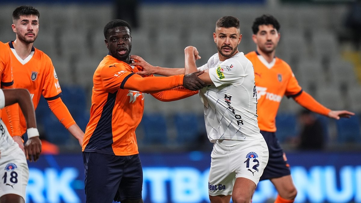 Başakşehir ve Kasımpaşa Arasında Gol Düğünü: 2-2