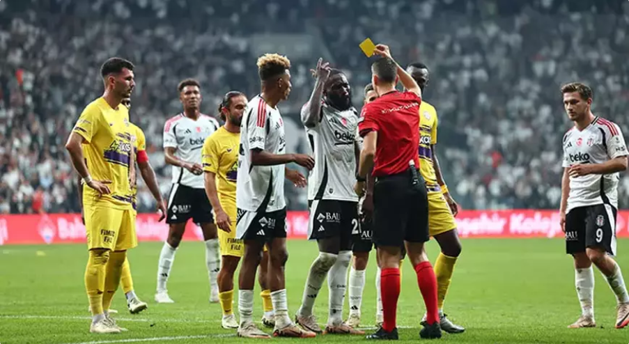 Beşiktaş'ın İlk Yarısındaki Kart İstatistikleri