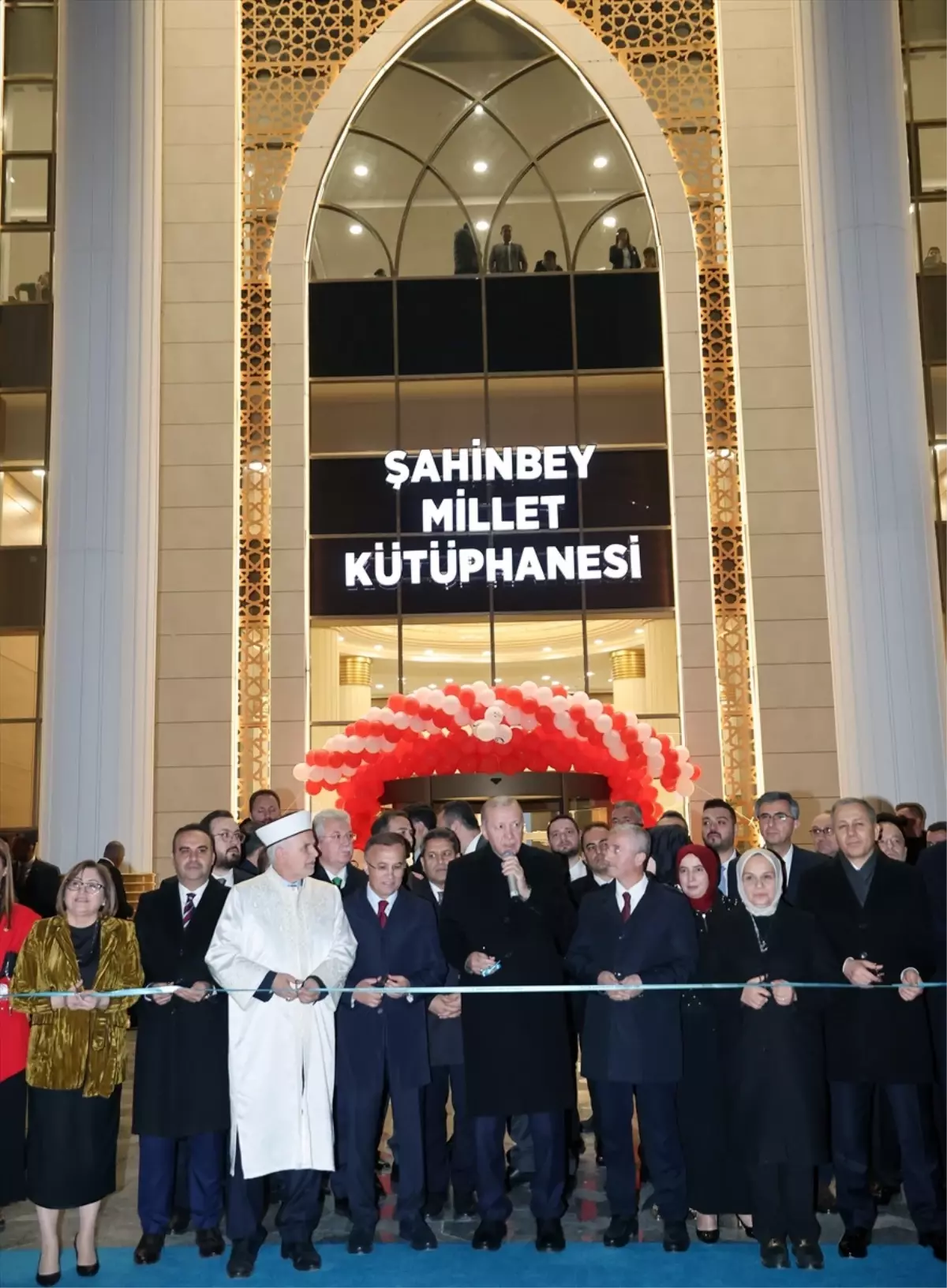 Cumhurbaşkanı Erdoğan Gaziantep'te Şahinbey Millet Kütüphanesi'ni Açtı