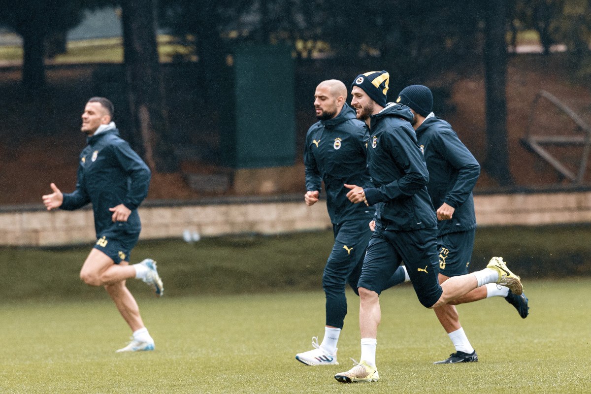 Fenerbahçe, Beşiktaş Derbisi Hazırlıklarına Başladı