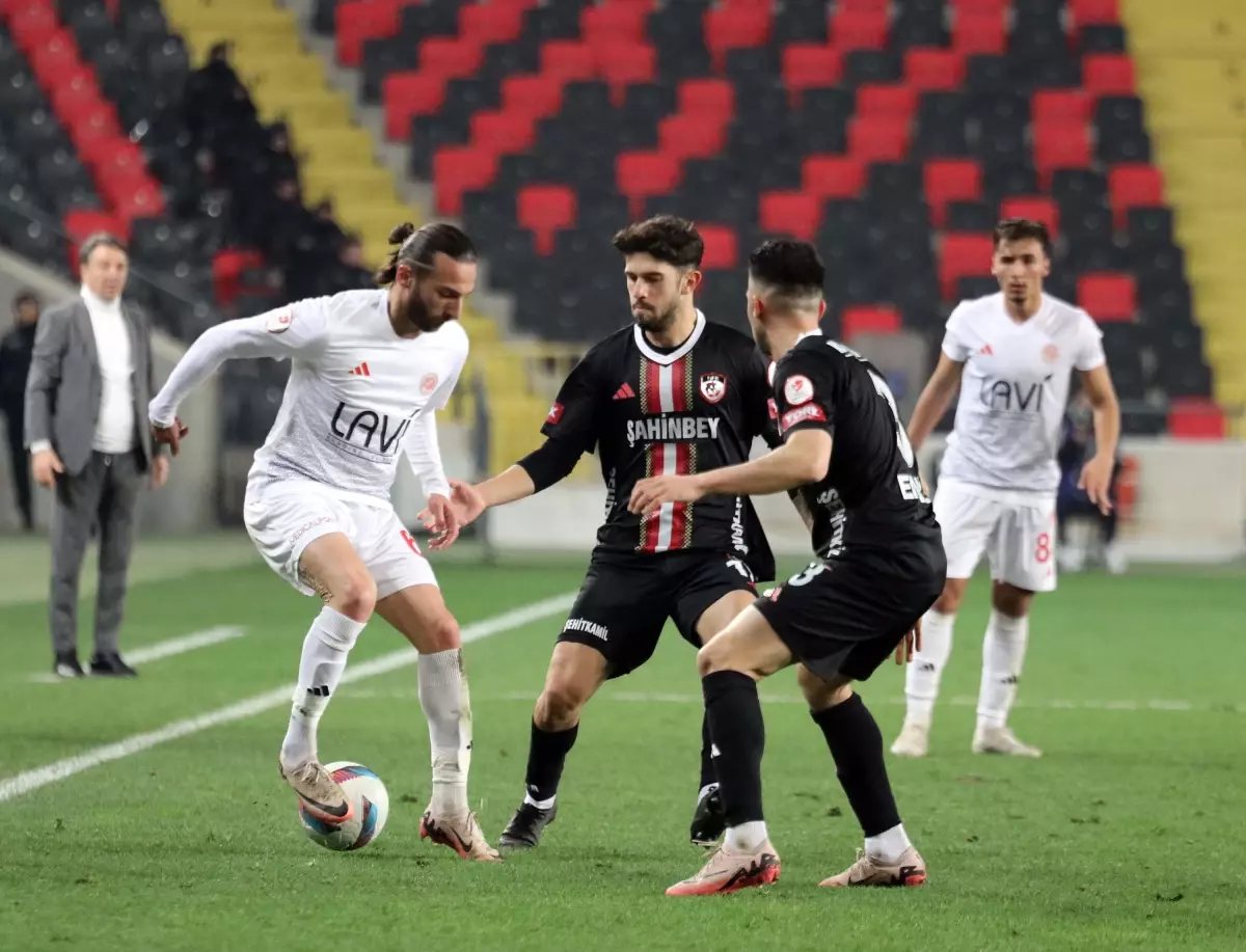 Gaziantep FK, Türkiye Kupası'nda Batman Petrolspor'u 1-0 Mağlup Etti