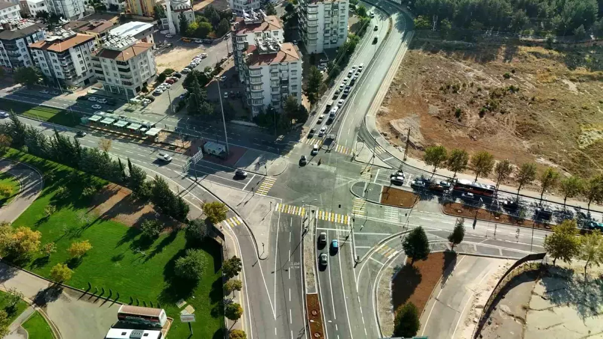 Gaziantep'te 15 Katlı Kavşak Tamamlandı