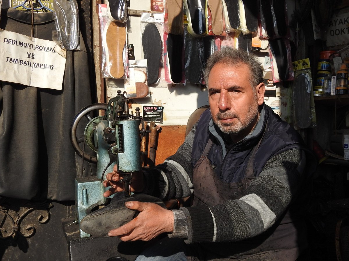 Gaziantep'te Ayakkabı Tamirciliğine Artan İlgi