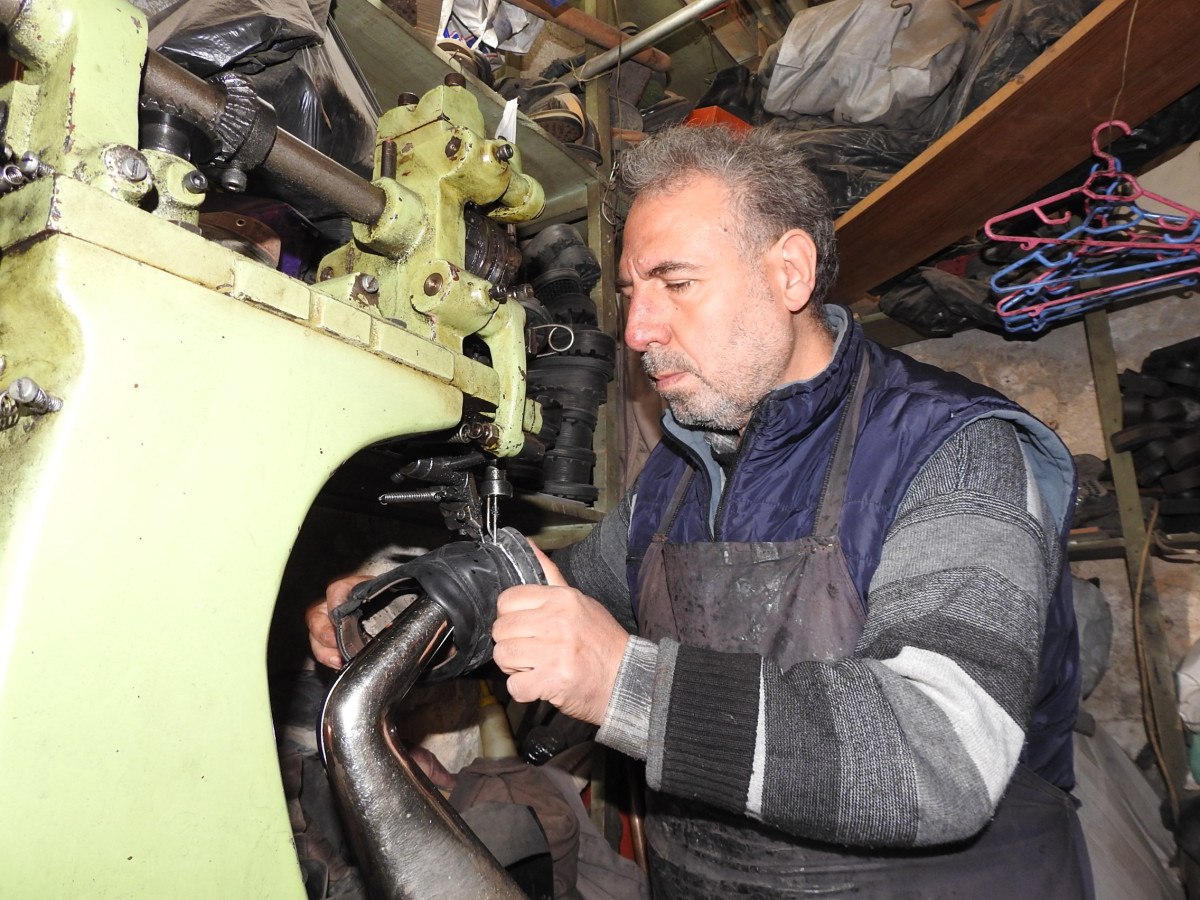 Gaziantep'te Ayakkabı Tamirciliğine Artan İlgi