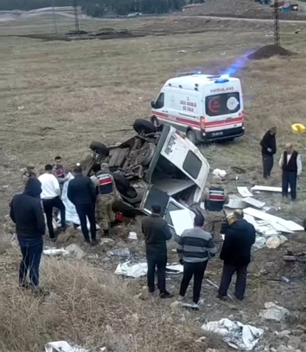 Gaziantep'te Minibüs Kazası: 1 Ölü, 3 Yaralı