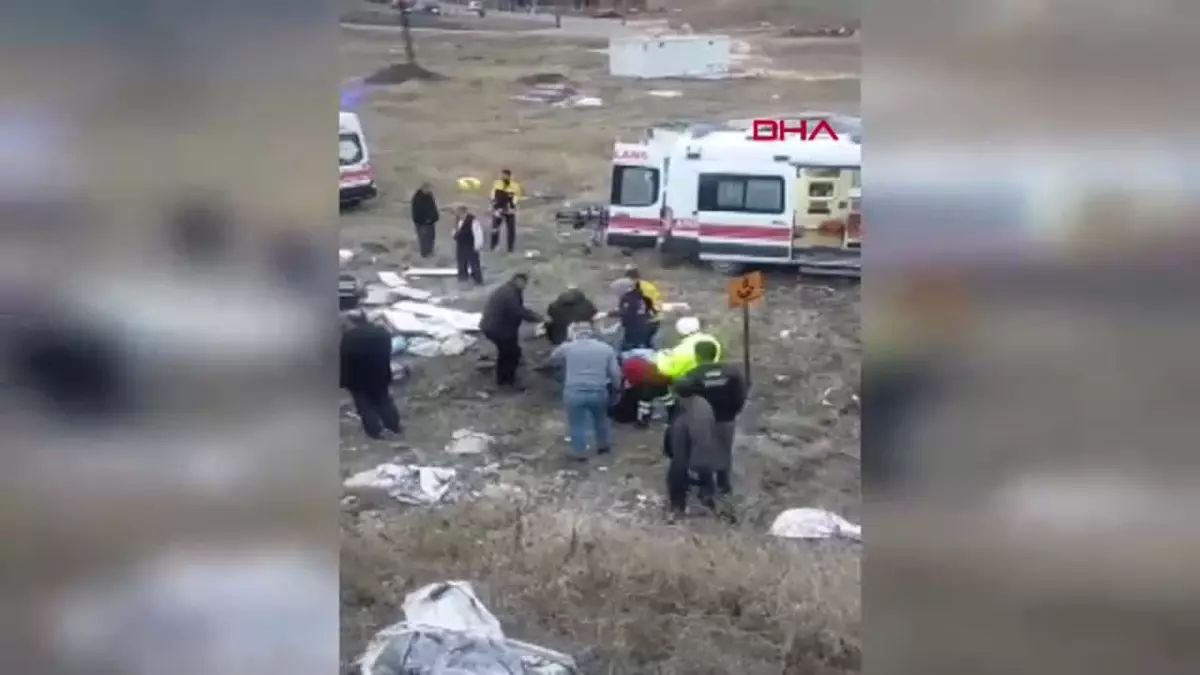 Gaziantep'te Minibüs Kazasında 1 Ölü, 3 Yaralı