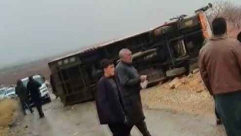 Gaziantep'te Otomobil ve Halk Otobüsü Çarpıştı: 5 Yaralı