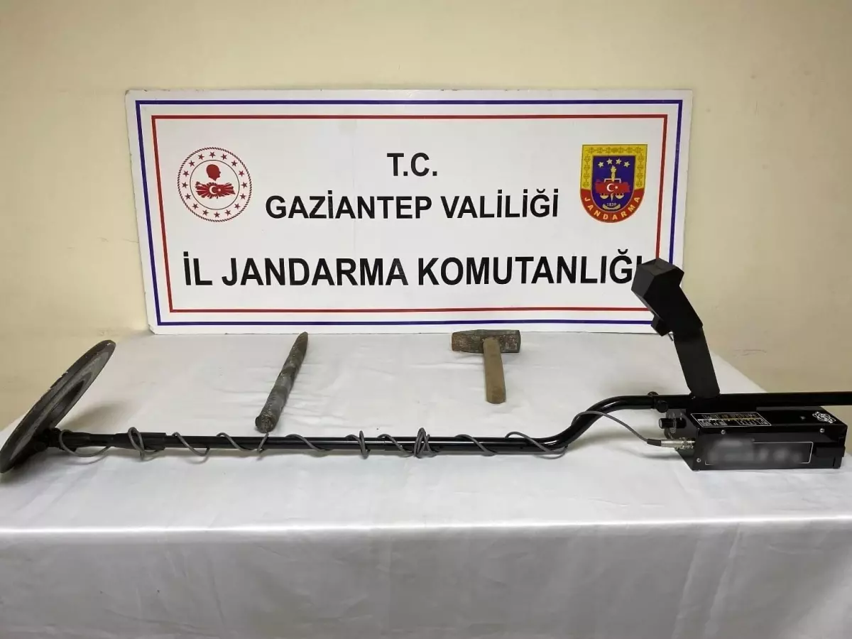 Gaziantep'te Tarihi Eser Kaçakçıları Suçüstü Yakalandı