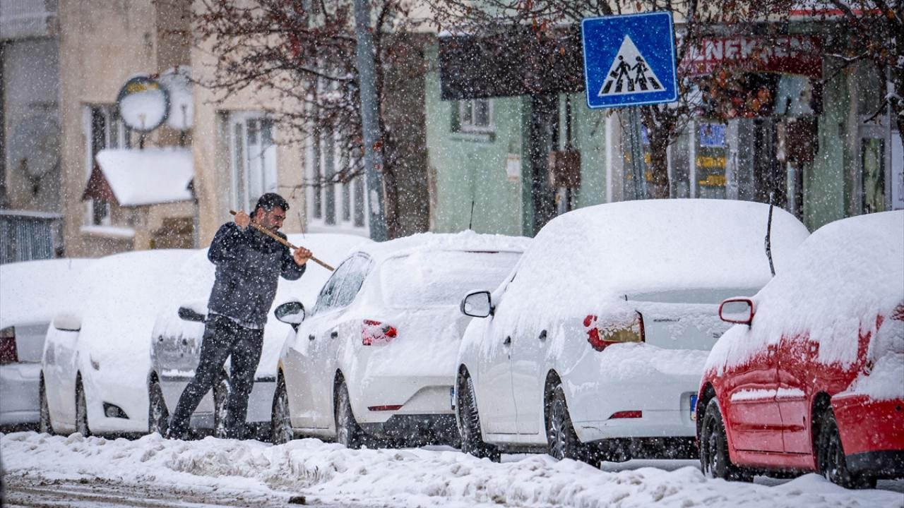 Meteoroloji'den Kar ve Sağanak Uyarısı: Hava Durumu Tahminleri