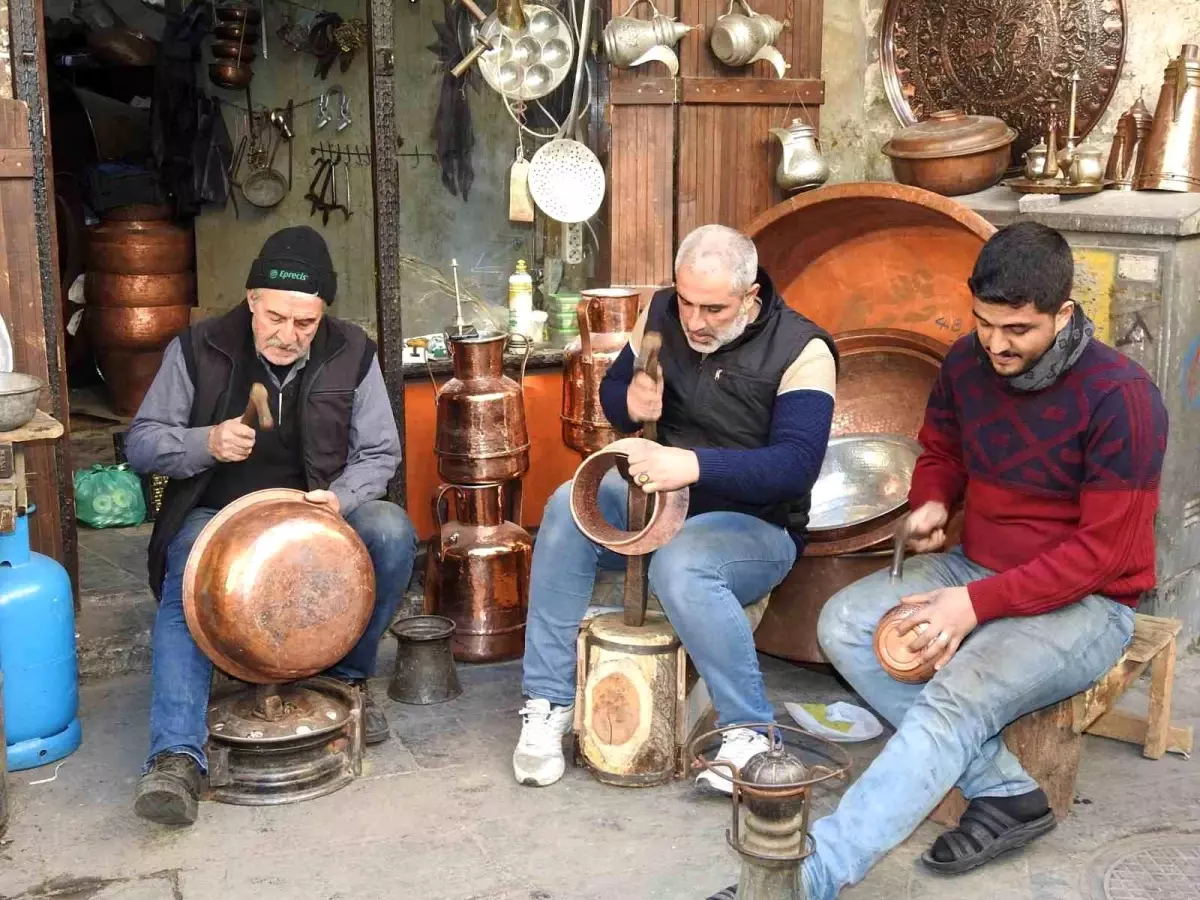 Suriyeli Hinki Ailesi, Bakırcılık Mesleğine Ülkelerinde Devam Etmek İstiyor