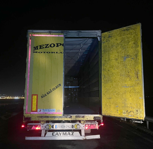 TIR Şoförü Kendini Astı, Jandarma Tarafından Kurtarıldı