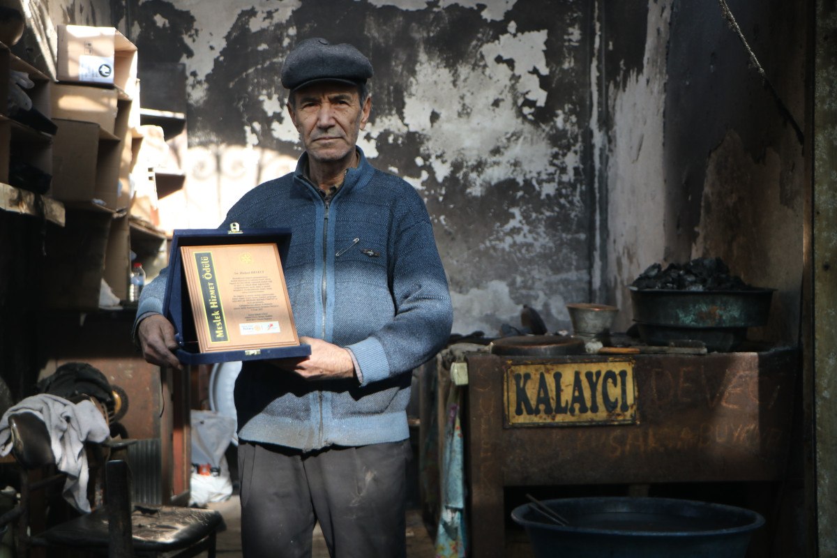 53 Yaşında Üniversite Mezunu Olan Kalaycı Hulusi Develi