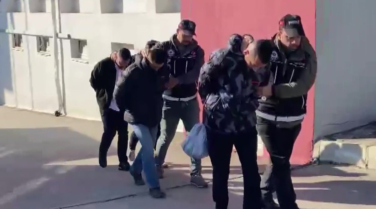 Adana'da Uyuşturucu Operasyonu: Montundan 516 Gram Kokain Çıktı