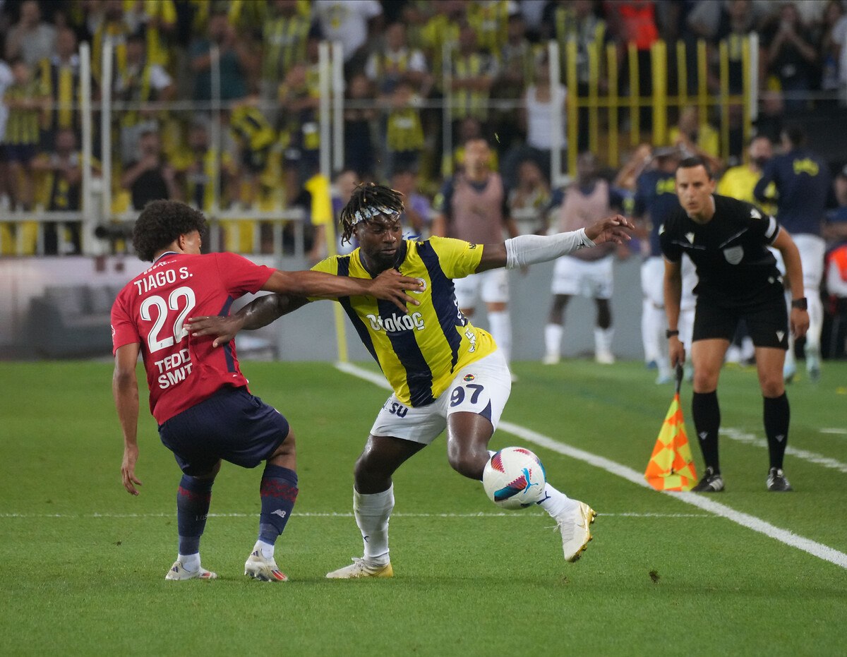 Allan Saint-Maximin'in Fenerbahçe'deki Geleceği Belirsiz