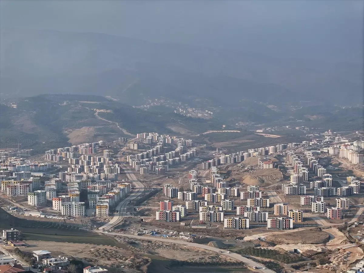 Deprem Konutlarının Yüzde 45'i Teslim Edildi