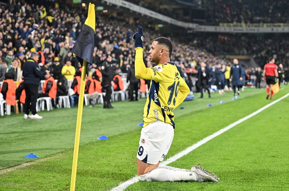 Fenerbahçe, Hatayspor'u 2-1 Yenerek İç Sahada 5. Galibiyetini Aldı