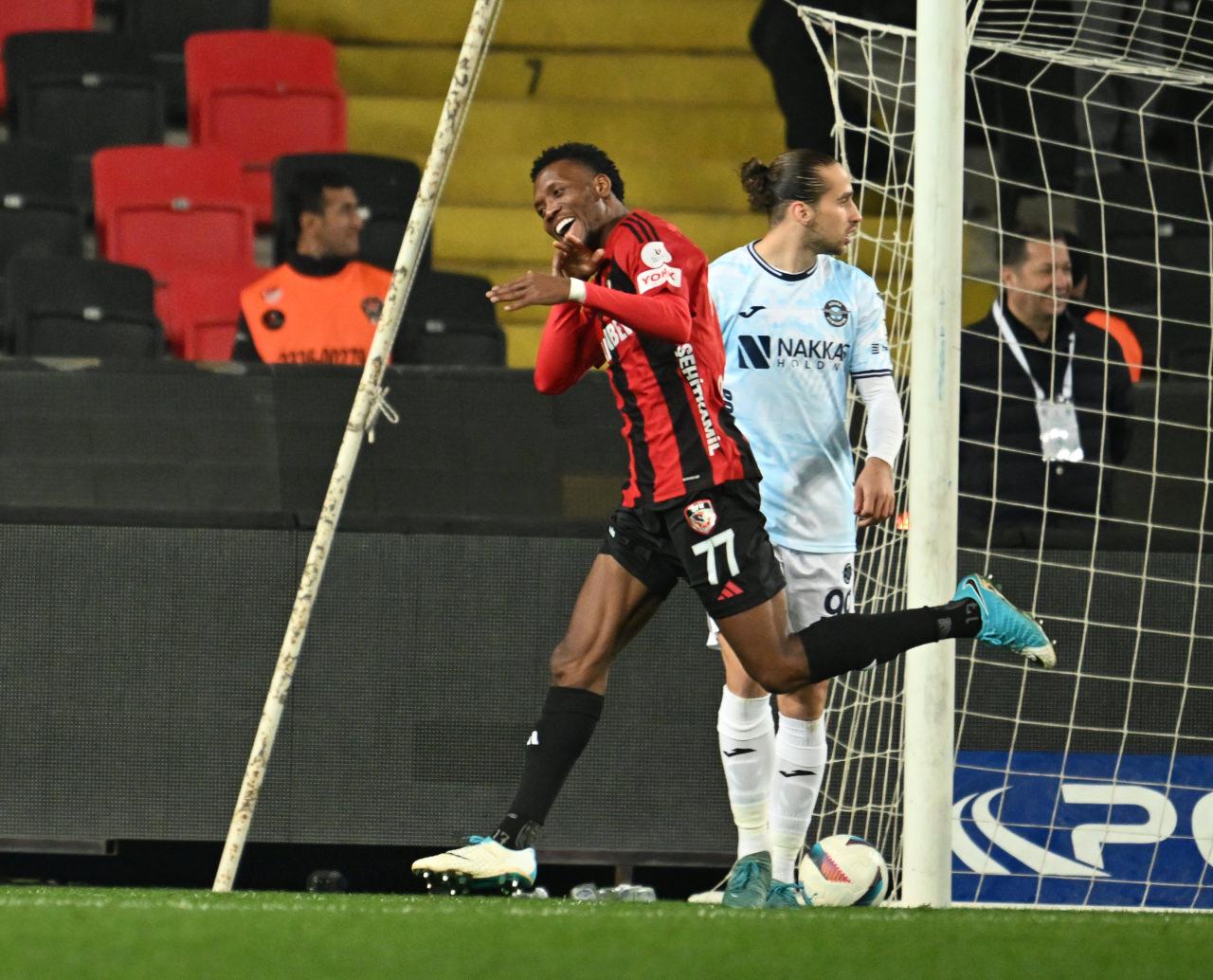 Gaziantep FK'nın İç Saha Başarısı ve Okereke'nin Performansı