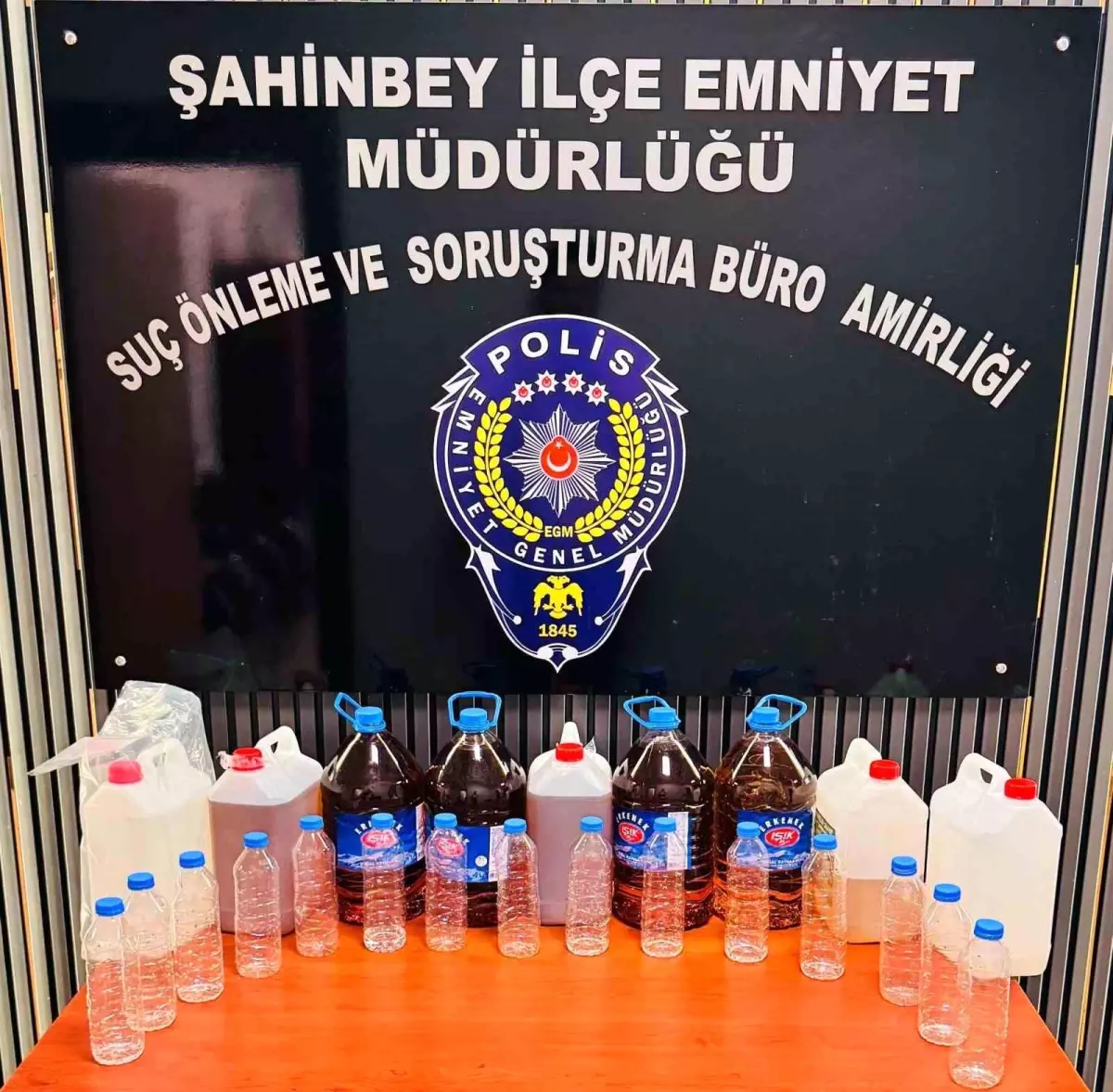 Gaziantep'te 55 Litre Sahte Alkol Ele Geçirildi