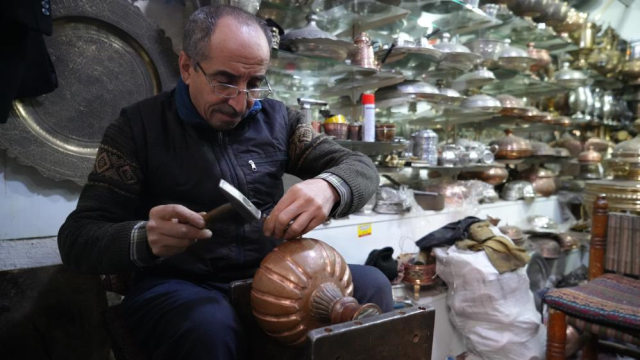 Gaziantep'te Bakır Ustası Kamil Şingin'in 40 Bin Liralık Sürahileri