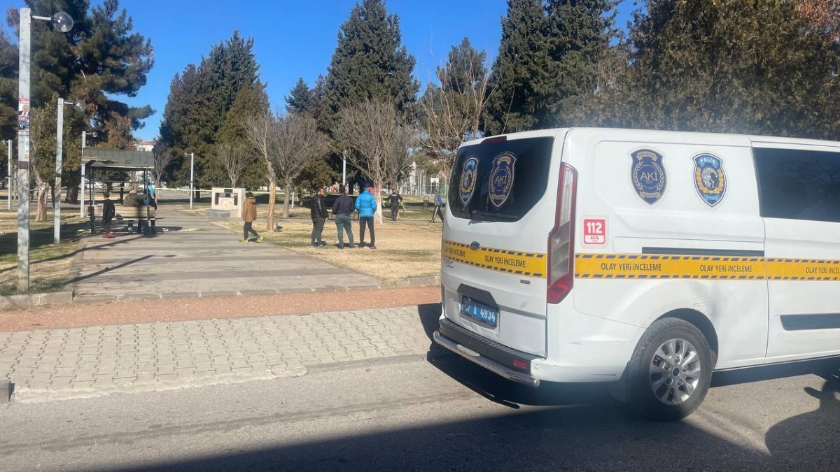 Gaziantep'te Parkta Silahla Yaralanan Kadın Ağır Yaralı