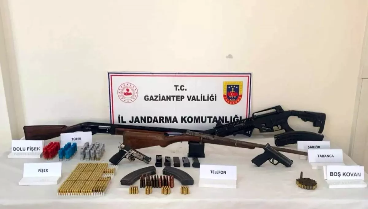 Gaziantep'te Silah Kaçakçılığı Operasyonu: 5 Şüpheli Yakalandı