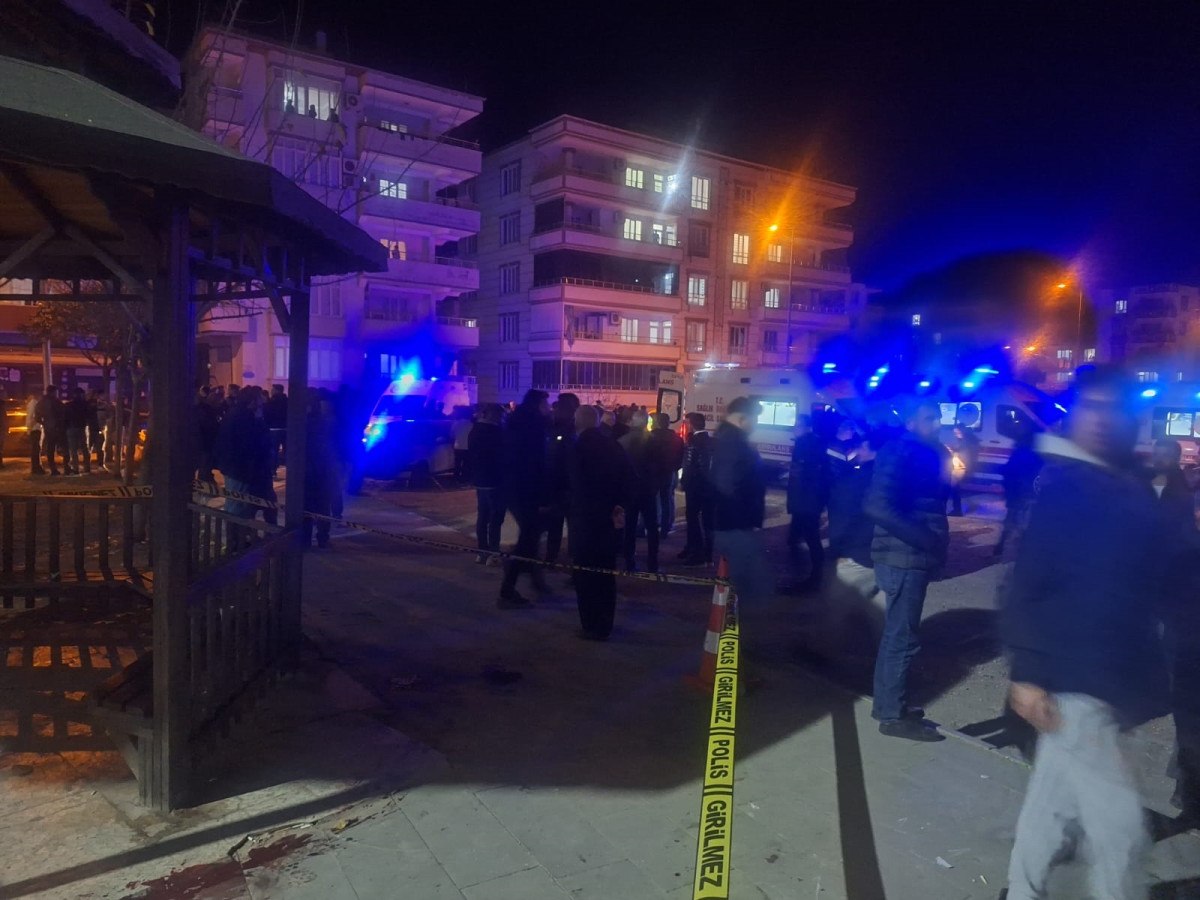 Gaziantep'te Taziye Evinde Pompalı Tüfekle Kavga: 2 Ölü