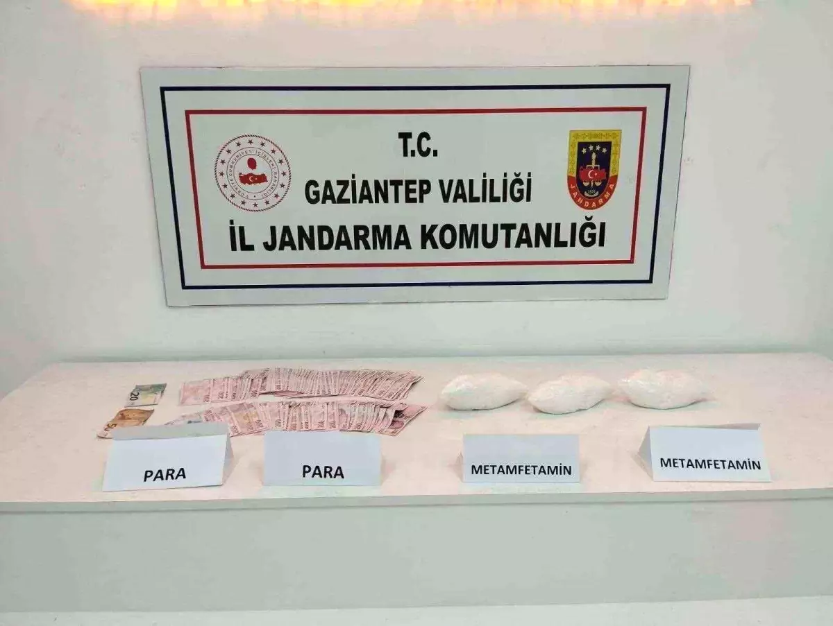 Gaziantep'te Uyuşturucu Operasyonu: 1,5 Kilo Metamfetamin Ele Geçirildi