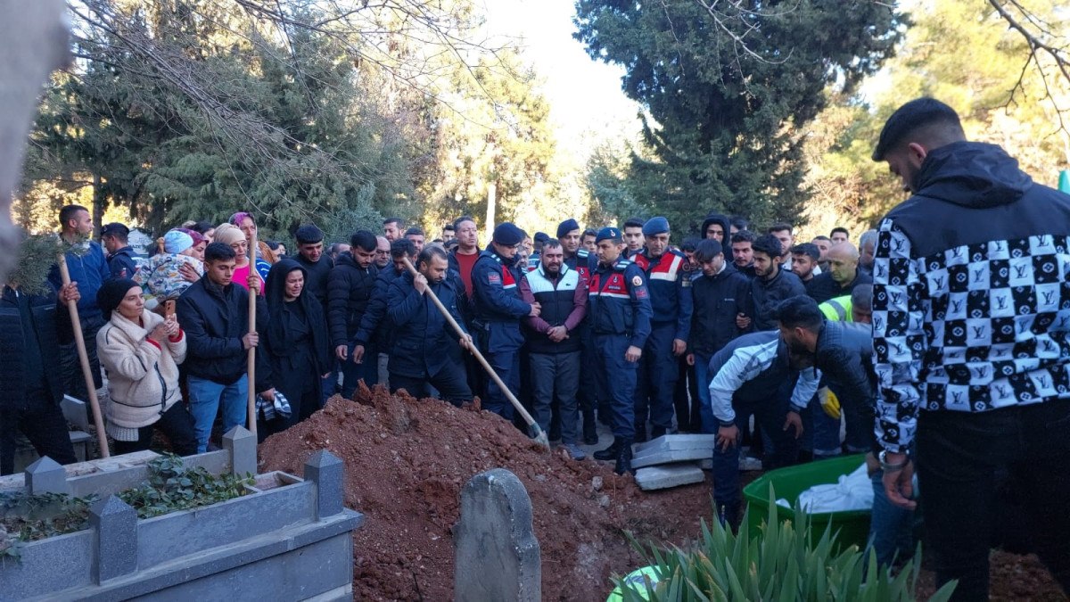 Gaziantep'te Yangında Hayatını Kaybeden İki Çocuk Defnedildi