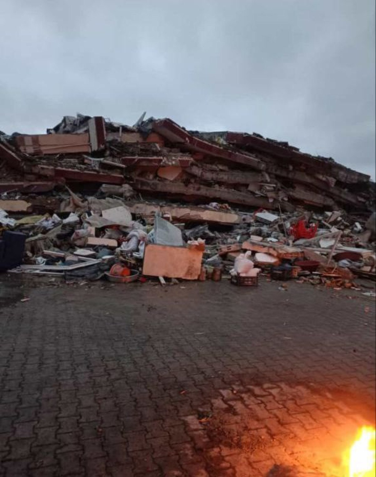 Gaziantep'teki Depremde Adalet Arayışı: Müteahhitin Tahliyesine Tepkiler