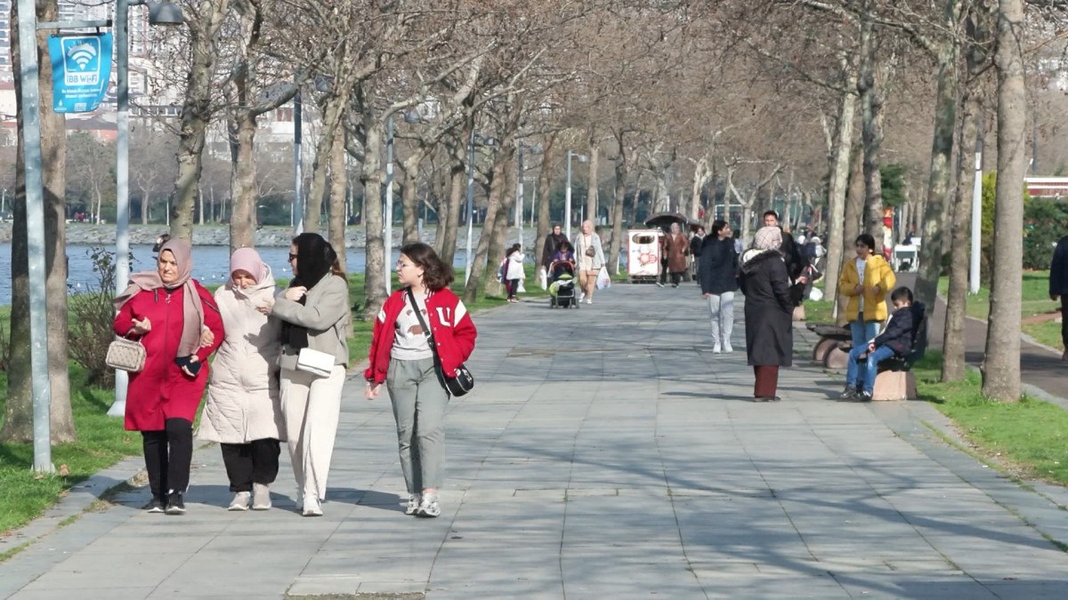 İstanbul'da Yazdan Kalma Günler ve Piknik Keyfi