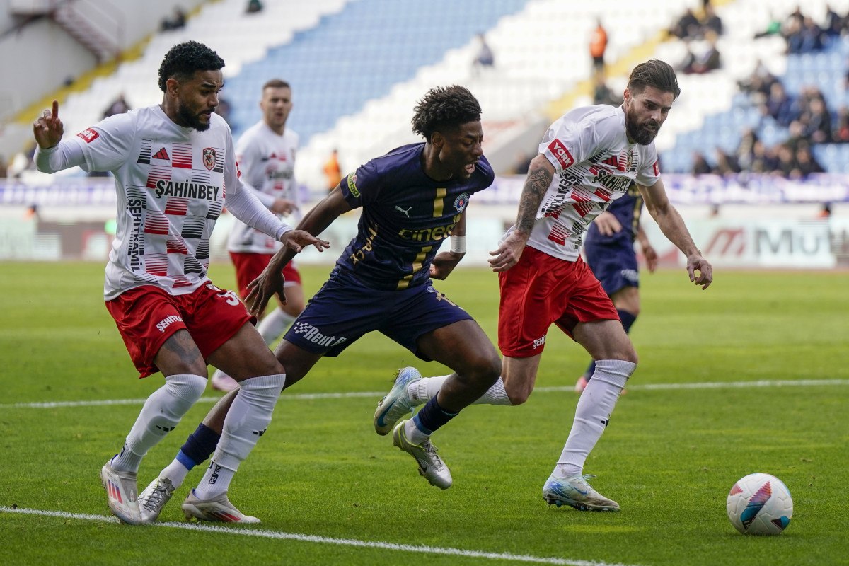 Kasımpaşa ve Gaziantep FK 2-2 Beraberlik İle Ayrıldı