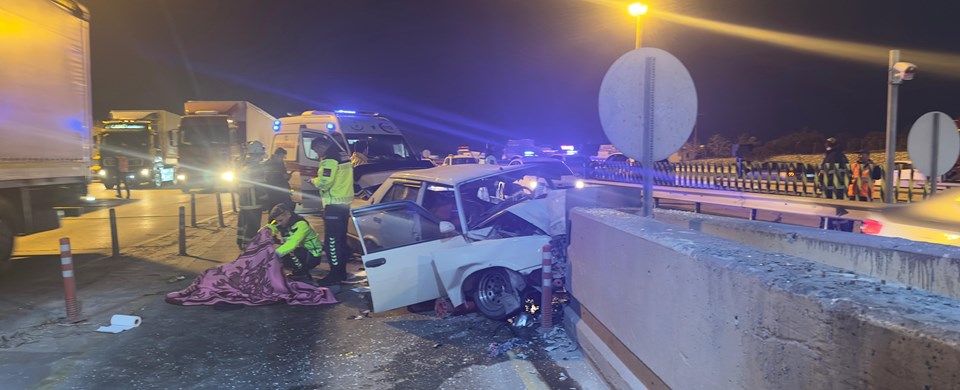 Mersin'de Otoyolda Feci Kaza: 2 Ölü, 5 Yaralı