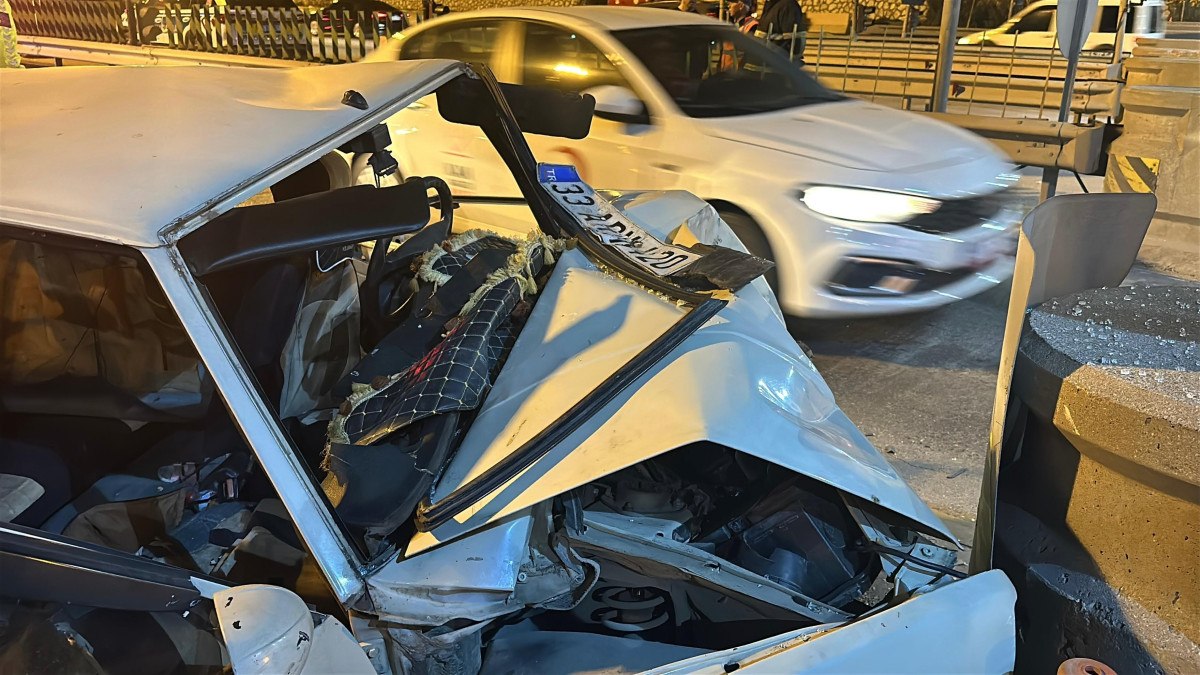 Mersin'de Trafik Kazası: 2 Ölü, 5 Yaralı