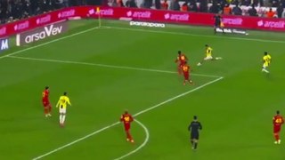 Oğuz Aydın, Fenerbahçe'nin Göztepe'yi 3-2 Yendiği Maçta 4. Golünü Attı