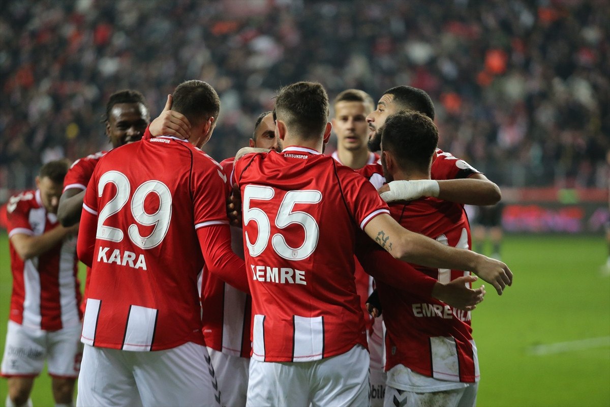 Samsunspor, Gaziantep FK'yi 2-1 Yenerek 40 Puanı Buldu