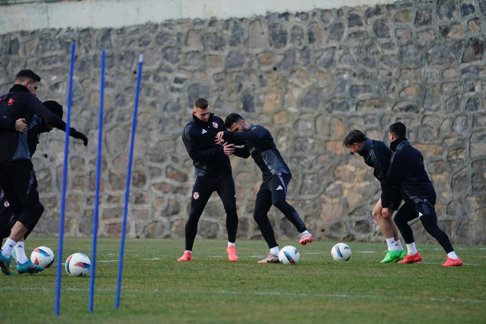 Selçuk İnan'dan Galatasaray Maçı Öncesi Taraftarına Çağrı