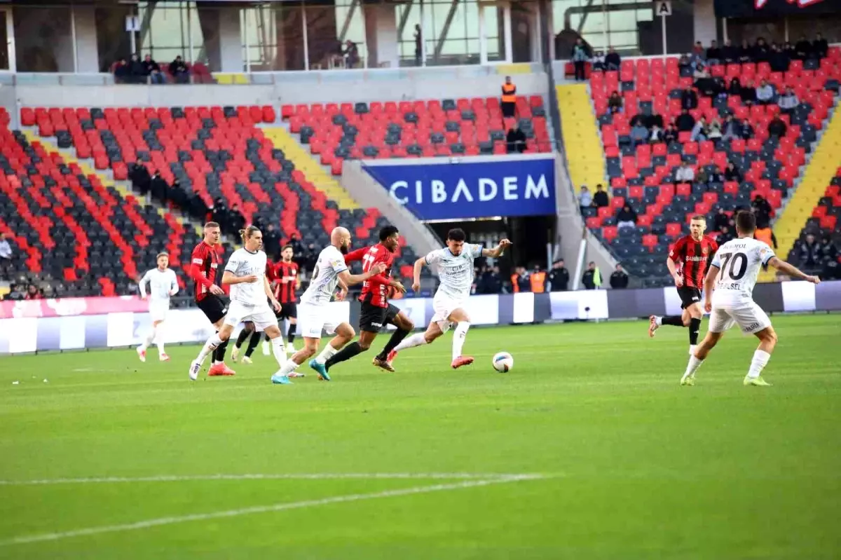 Trendyol Süper Lig: Gaziantep FK ve Bodrum FK Eşit Başladı