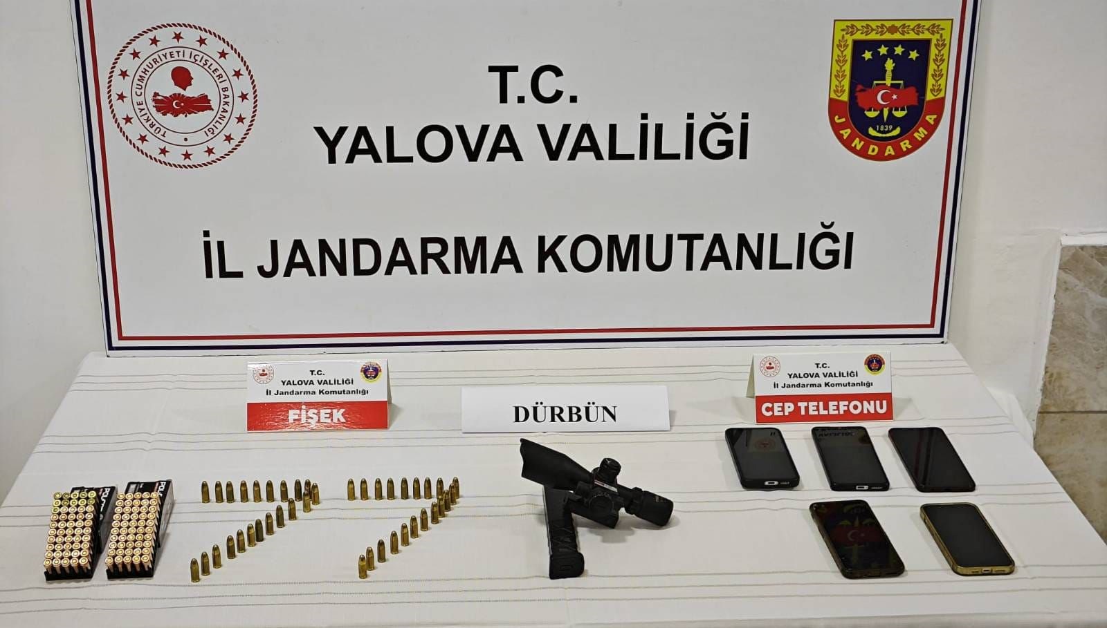 Yalova'da Göçmen Kaçakçılığı Operasyonu: 8 Tutuklama