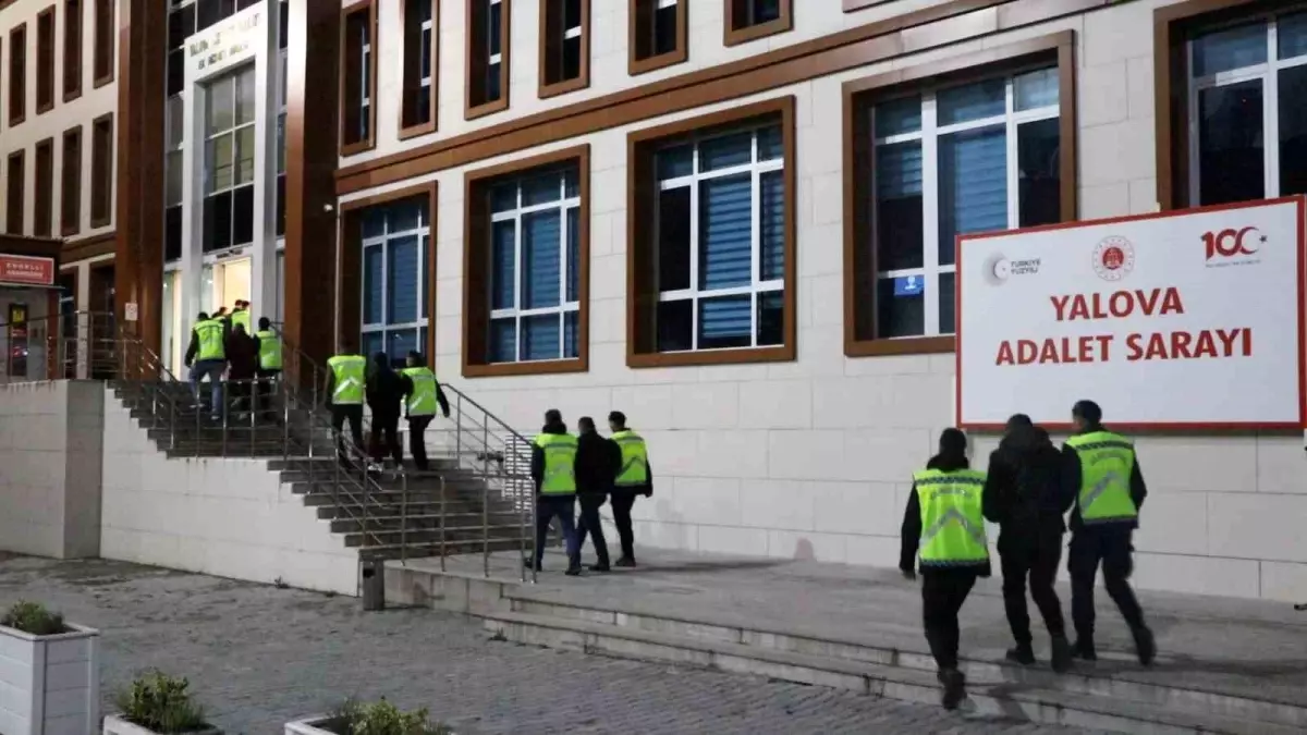 Yalova'da Göçmen Kaçakçılığına Yönelik Operasyon: 8 Tutuklama