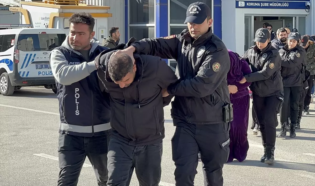 Adana'da Göçmen Kaçakçılığı Operasyonunda 3 Tutuklama