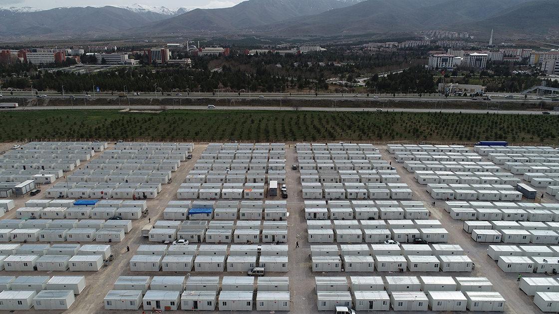 Asrın Felaketinin İkinci Yılı: Türkiye'deki Depremin Etkileri ve Yardım Çalışmaları