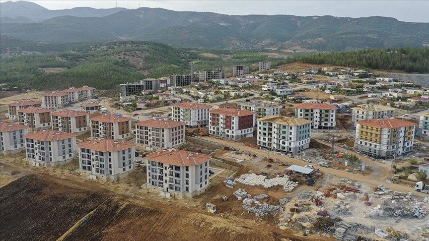 Bakan Kurum, Deprem Bölgesinde Konut İnşaatlarını Hızlandırdı