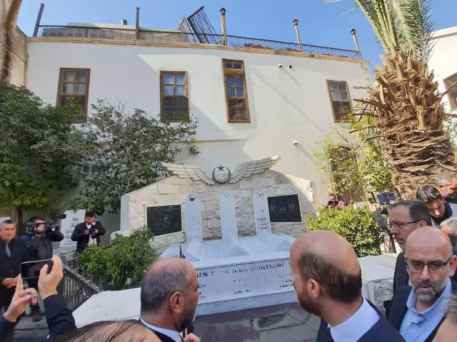 Bilal Erdoğan ve Ahmed Şara Emevi Camii'nde Cuma Namazı Kıldı