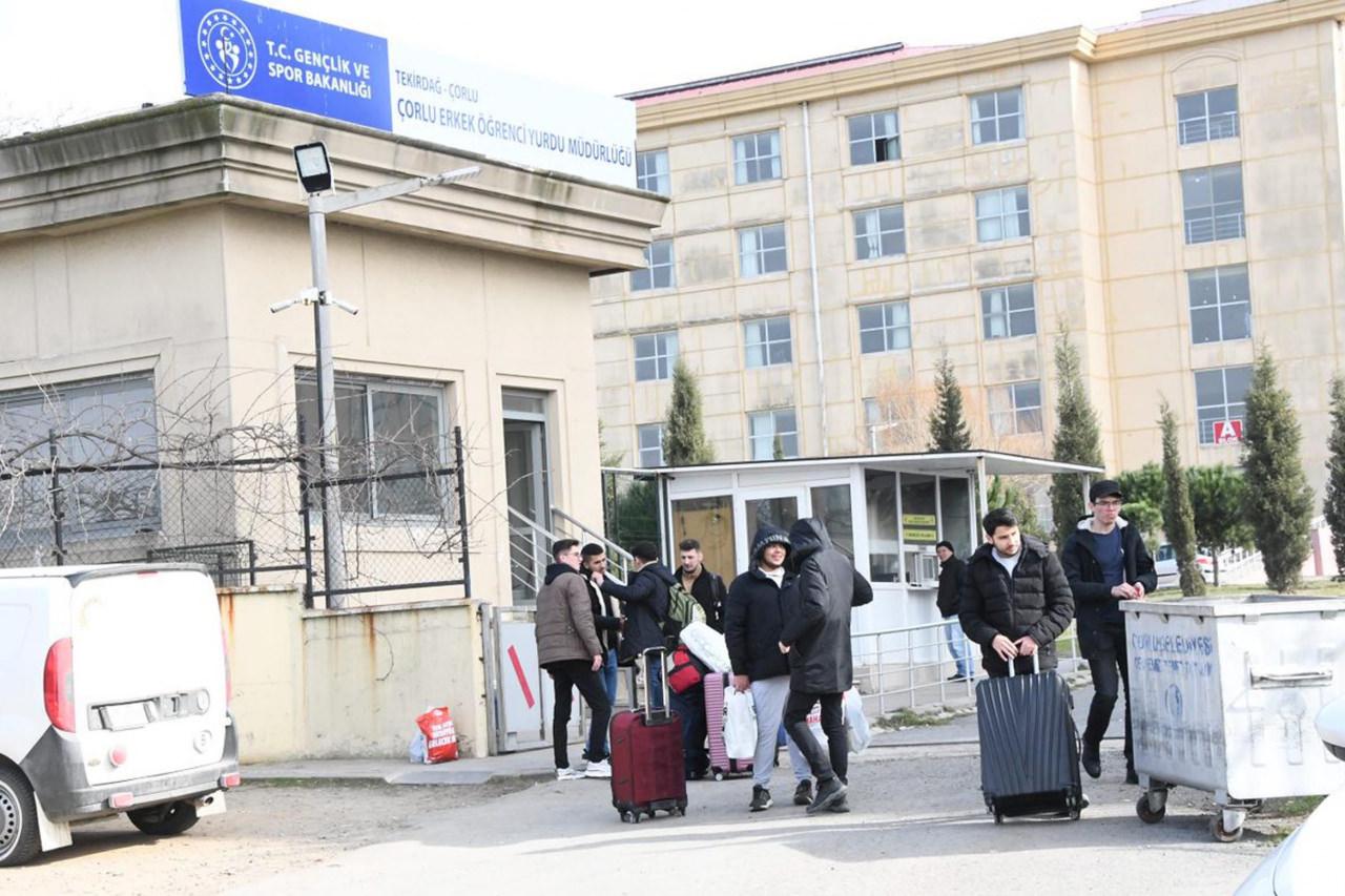 Deprem Sonrası Türkiye'de Yeniden Yapılanma ve Yardım Süreci